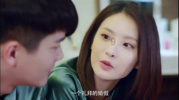 千万不要在公众场合唱歌，一不小心就会把原唱引来，太刺激了